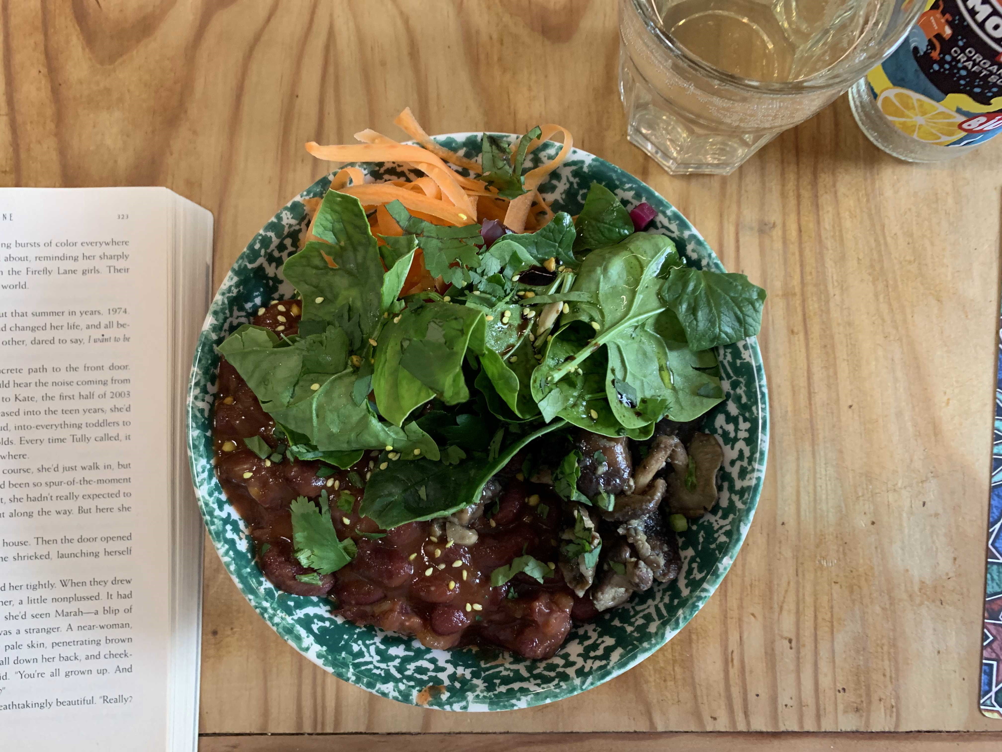 Bowl with Mushrooms, Beans and Spinach